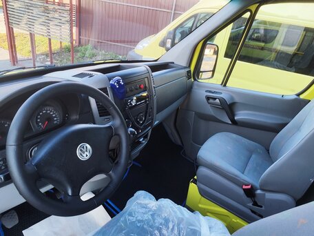 2009 Volkswagen Crafter, жёлтый, 1590000 рублей, вид 3