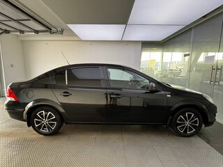 2013 Opel Astra H Рестайлинг, чёрный, 399000 рублей, вид 4