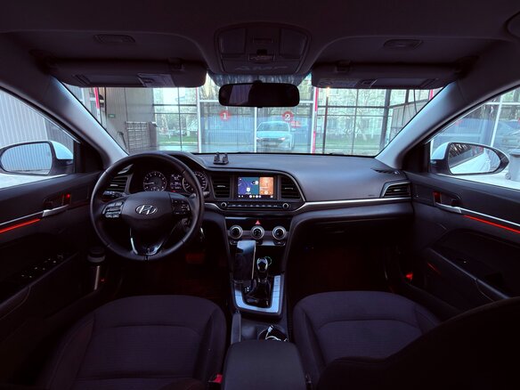 2019 Hyundai Elantra VI (AD) Рестайлинг, белый, 1420000 рублей