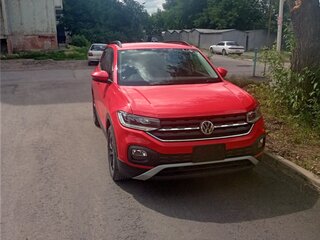 2020 Volkswagen T-Cross I, красный, 1599900 рублей, вид 2