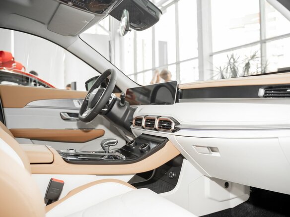 2026 Jetour X70+ I Рестайлинг, чёрный, 3399000 рублей - вид 28