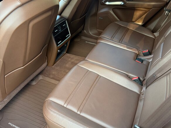 2018 Porsche Cayenne Turbo III, чёрный, 7900000 рублей - вид 10