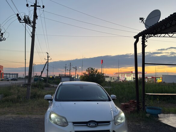 2012 Ford Focus III, белый, 735000 рублей - вид 1