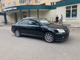 2005 Toyota Avensis II, чёрный, 625000 рублей, вид 3