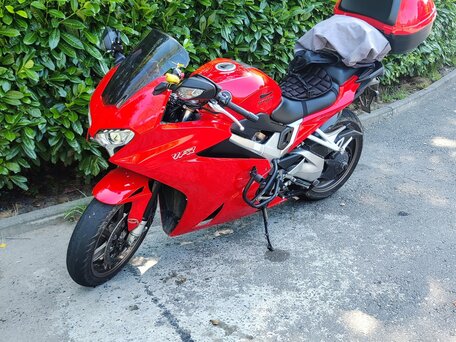 2014 Honda VFR 800, красный, 599000 рублей, вид 2
