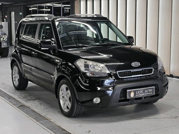 2010 Kia Soul I, чёрный, 880000 рублей - вид 6