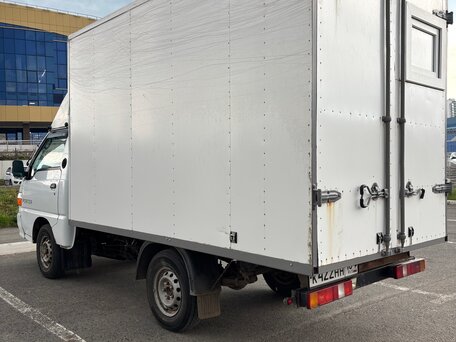 2007 Hyundai H-1, белый, 670000 рублей, вид 3