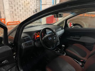2008 Fiat Punto III Grande Punto, чёрный, 170000 рублей, вид 4