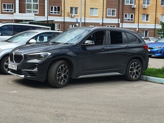 2019 BMW X1 18i sDrive II (F48) Рестайлинг, чёрный, 1950000 рублей, вид 3