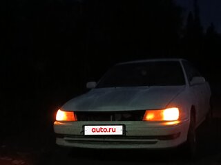 1992 Toyota Vista III (V30), белый, 180000 рублей, вид 2