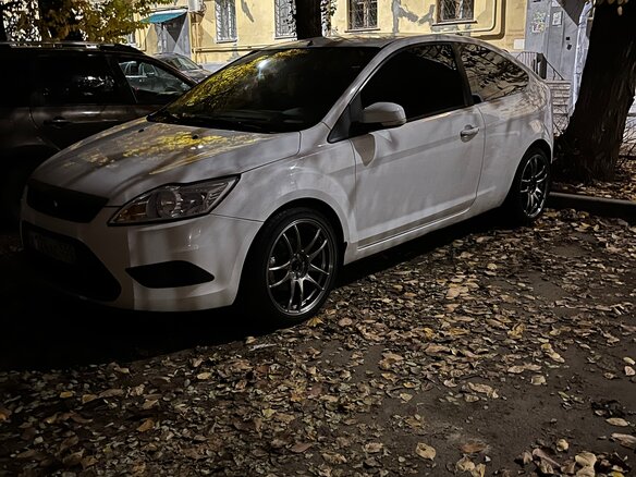 2010 Ford Focus II Рестайлинг, белый, 420000 рублей - вид 11