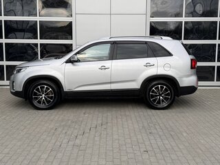2013 Kia Sorento II Рестайлинг, серебристый, 1740000 рублей, вид 4