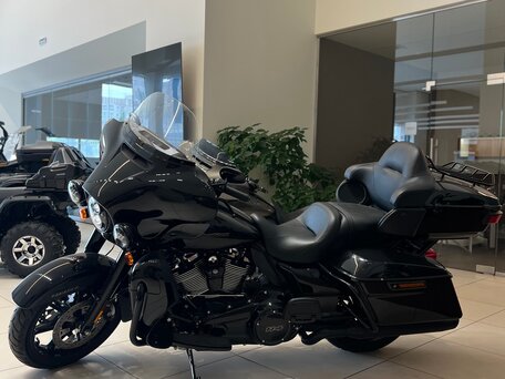 2020 Harley-Davidson Ultra Limited, чёрный, 2990000 рублей, вид 4