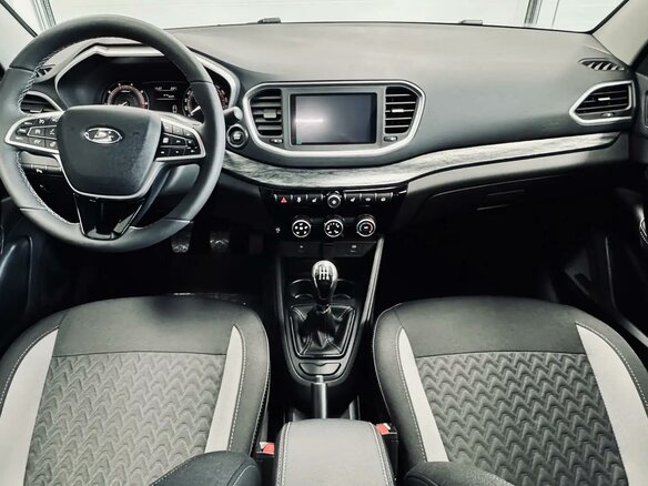2026 Lada (ВАЗ) Vesta I Рестайлинг (NG), серый - вид 2