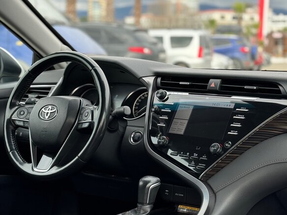 2020 Toyota Camry VIII (XV70), белый, 2999999 рублей - вид 6