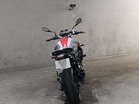 2020 BMW F 900 R, белый, 720000 рублей, вид 4