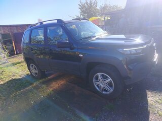 2026 Lada (ВАЗ) Niva Travel I Рестайлинг, зелёный, 1400000 рублей, вид 1