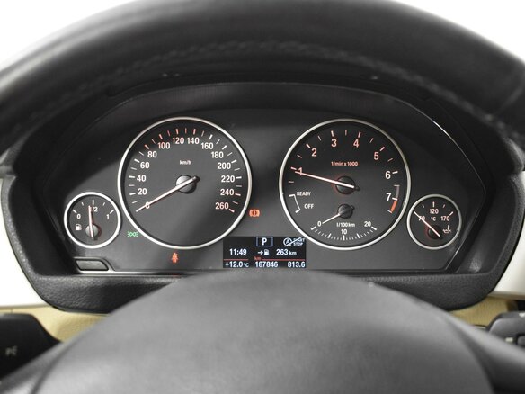 2015 BMW 3 серии 318i VI (F3x) Рестайлинг, чёрный, 1469900 рублей - вид 12