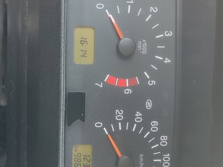 2018 Lada (ВАЗ) 2121 (4x4) I Рестайлинг, белый, 800000 рублей, вид 3