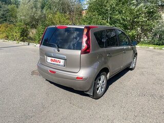 2010 Nissan Note I Рестайлинг, коричневый, 690000 рублей, вид 3