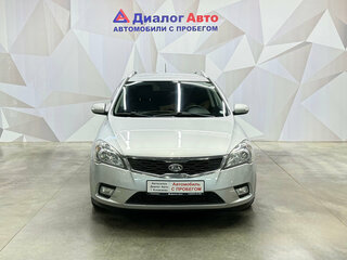 2012 Kia Ceed I Рестайлинг, серебристый, 840000 рублей, вид 2