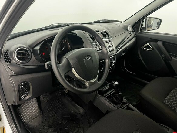 2024 Lada (ВАЗ) Granta I Рестайлинг, белый, 845000 рублей - вид 9