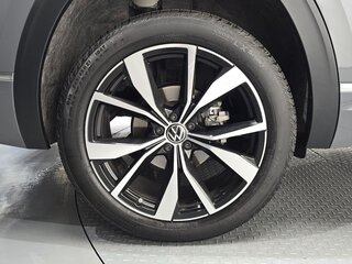 2025 Volkswagen Atlas I Рестайлинг 2, серый, 6321700 рублей, вид 5
