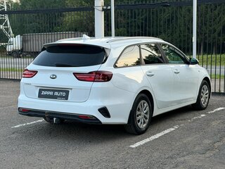 2019 Kia Ceed III, белый, 1399000 рублей, вид 4