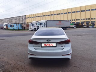 2016 Hyundai Elantra VI (AD), белый, 1400000 рублей, вид 5