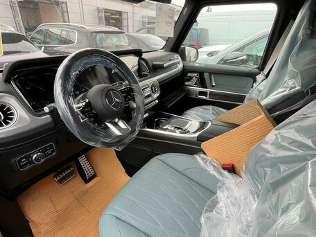2026 Mercedes-Benz G-Класс AMG 63 AMG II (W465) Рестайлинг, серый, 30350000 рублей, вид 3