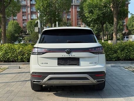 2023 Volkswagen Tayron I Рестайлинг, белый, 2570000 рублей, вид 5