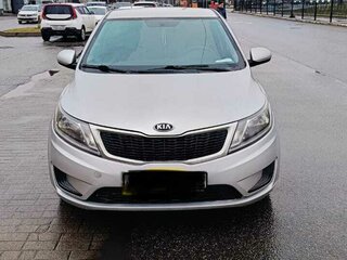 2015 Kia Rio III, серебристый, 480000 рублей, вид 1