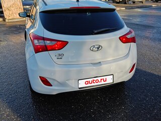 2014 Hyundai i30 II, белый, 700000 рублей, вид 2