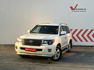 2015 Toyota Land Cruiser 200 Series Рестайлинг 1, белый, 4060000 рублей, вид 1