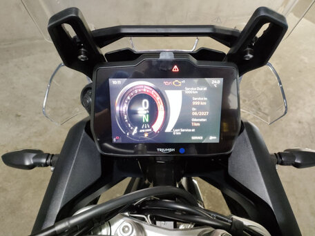 2026 Triumph Tiger 900, красный, 990000 рублей, вид 4