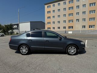 2010 Volkswagen Passat B6, серый, 730000 рублей, вид 4