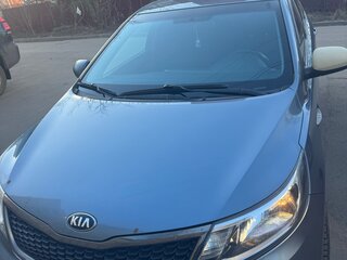 2015 Kia Rio III Рестайлинг, голубой, 750000 рублей, вид 3