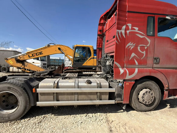 2023 Sinotruk Sitrak C6G, красный - вид 10