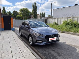 2019 Hyundai Solaris II, серый, 1400000 рублей, вид 3