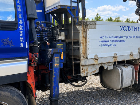 1989 Isuzu Giga (C-series), синий, 3800000 рублей, вид 4