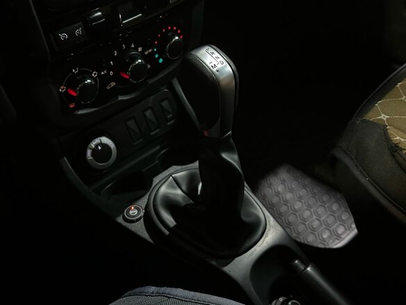 2018 Renault Duster I Рестайлинг, зелёный - вид 12