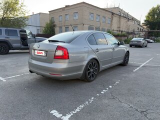 2011 Skoda Octavia DSG7 II (A5) Рестайлинг, серый, 650000 рублей, вид 4