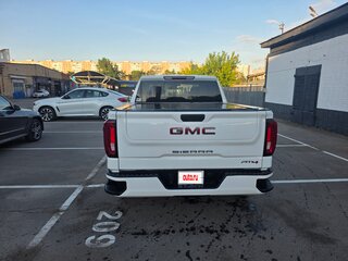 2022 GMC Sierra Double Cab IV Рестайлинг, белый, 7000000 рублей, вид 2