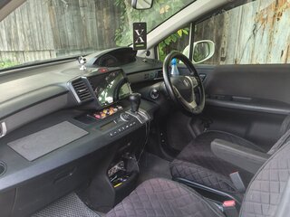 2012 Honda Freed I Рестайлинг, белый, 990000 рублей, вид 4
