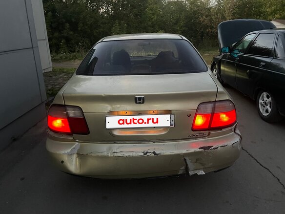 1995 Honda Accord V, золотистый, 100000 рублей - вид 3