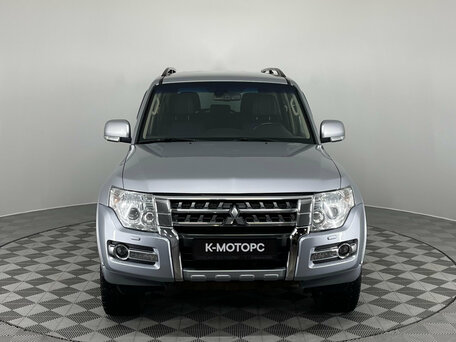 2014 Mitsubishi Pajero IV Рестайлинг 2, серебристый, 2460000 рублей, вид 2