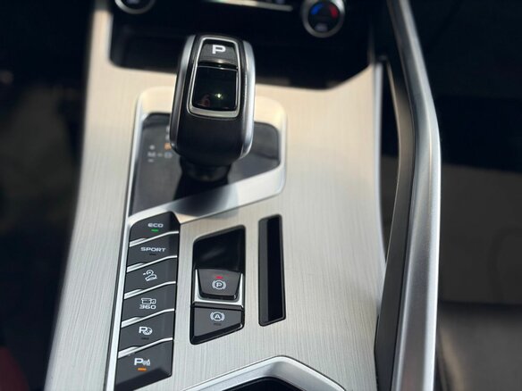 2022 Geely Coolray I, серебристый, 1440000 рублей - вид 11