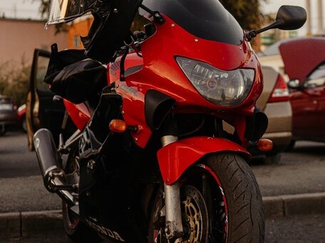 2000 Honda CBR 600F, красный, 350000 рублей, вид 1
