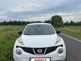 2012 Nissan Juke I, белый, 700000 рублей, вид 4