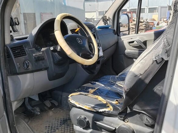 2012 Mercedes-Benz Sprinter, белый, 1350000 рублей - вид 5